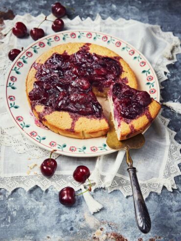 Sponge cake à la compotée de cerises
